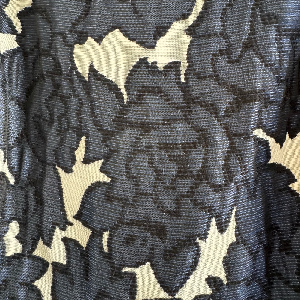 Eliza J 💙Navy and White Fit and Flare Brocade Floral Dress - Picture 5 of 8